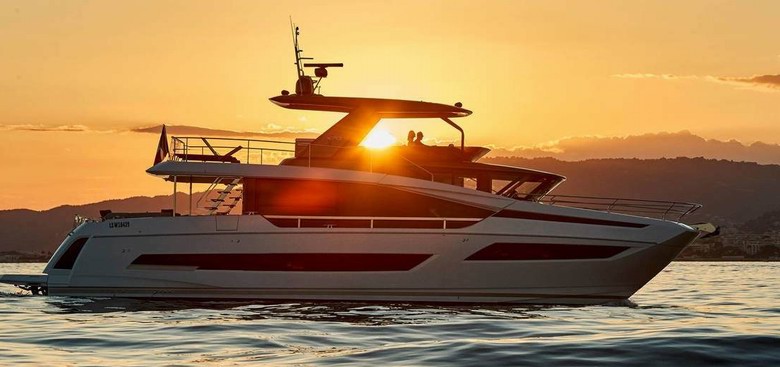 沛海馳推出全新豪華游艇Prestige X70